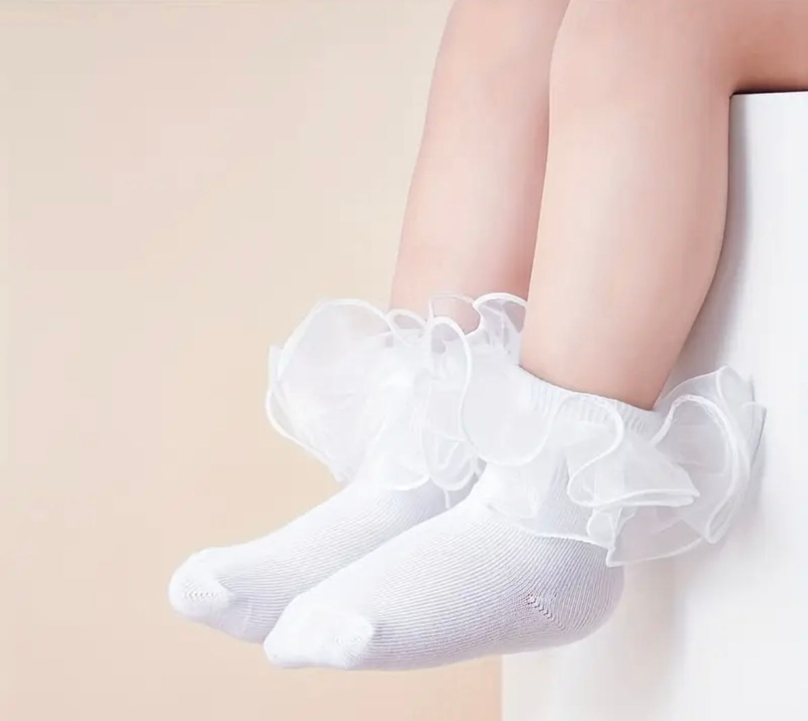 White Ruffle Short Socks