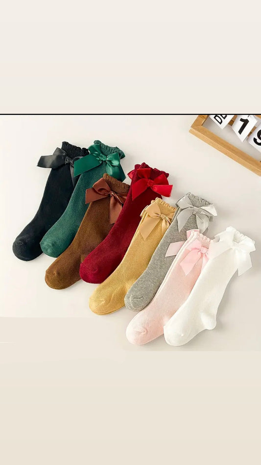 Knee-High Bow Socks